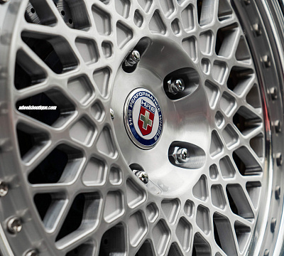 Фото дисков HRE 501 на Porsche 911 IV
