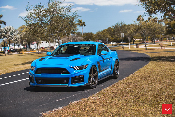 Фото дисков Vossen CV3 Глянцевый графит на Ford Mustang VI