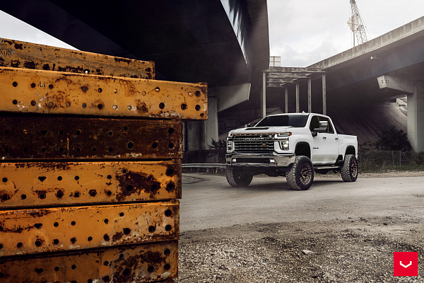 Фото дисков Vossen HFX-1 (8-Lug) Сатиновая бронза на Chevrolet Silverado IV
