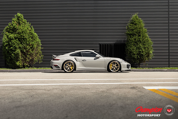 Фото дисков Vossen RS74 Глянцевое золото на Porsche 911 VII