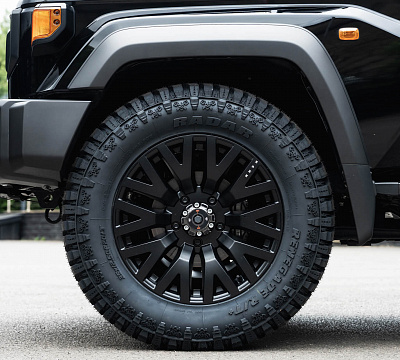 Фото дисков Kahn G22 DC на Toyota Land Cruiser 70