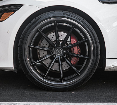 Фото дисков Brixton Forged R11-R на Mercedes-Benz AMG GT I