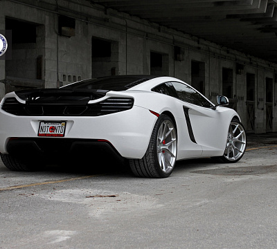 Фото дисков HRE P101 на McLaren 12C