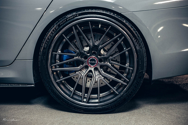 Фото дисков Brixton Forged VL4 Сатиновый темный лак на BMW 5/M5 (G30/F90)
