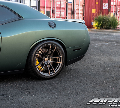Фото дисков MRR M392 на Dodge Challenger III