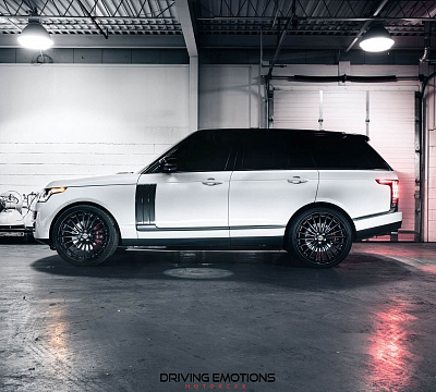 Фото дисков HRE S209 на Land Rover Range Rover IV