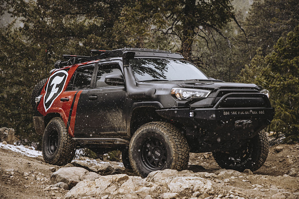 Фото дисков Black Rhino STADIUM  на Toyota 4Runner V