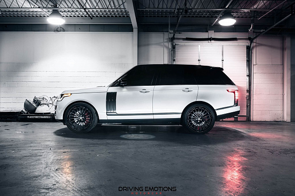 Фото дисков HRE S209 Черный сатин на Land Rover Range Rover IV