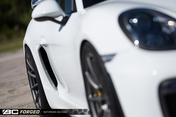 Фото дисков BC Forged RZ10 Матовый графит на Porsche Cayman II