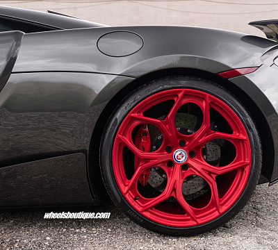 Фото дисков HRE P111SC на McLaren 570S