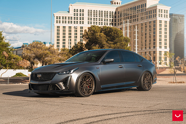 Фото дисков Vossen HF-7 Сатиновая бронза на Cadillac CT5