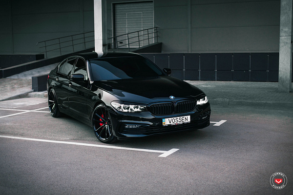 Фото дисков Vossen CG-203 Черный глянец на BMW 5/M5 (G30/F90)