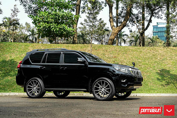 Фото дисков Vossen HF6-1 Алмазная проточка на Toyota Land Cruiser Prado 150