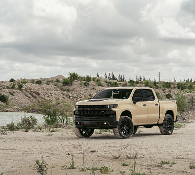 Фото дисков Vossen HF6-4 на Chevrolet Silverado IV