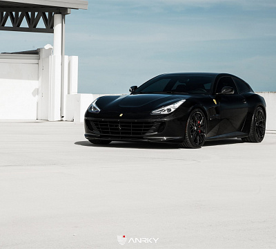 Фото дисков Anrky S1-X1 на Ferrari GTC4Lusso