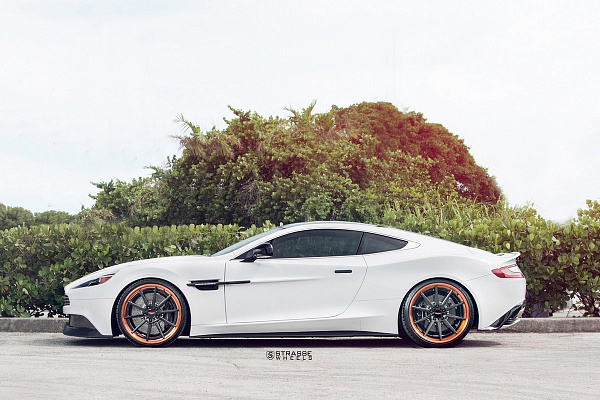 Aston Martin Vanquish