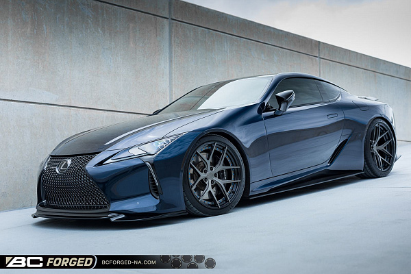Фото дисков BC Forged HCS21 Глянцевый графит на Lexus LC 500