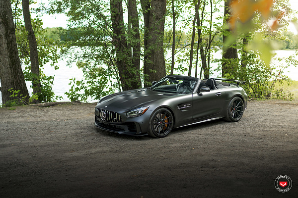 Фото дисков Vossen EVO-2R Черный сатин на Mercedes-Benz AMG GT I