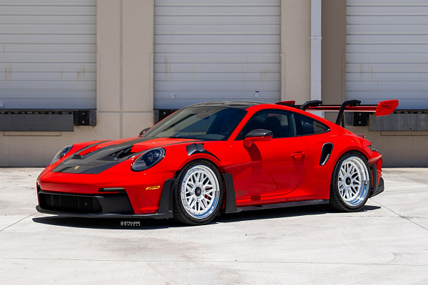 Фото дисков Strasse Wheels SV10M-RS Track Белый сатин на Porsche 911 VIII