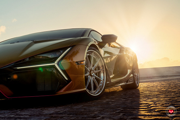 Lamborghini Revuelto