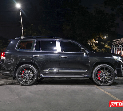 Фото дисков Vossen HF-3 на Toyota Land Cruiser 200