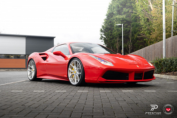 Фото дисков NOVITEC NF11 Глянцевый лак на Ferrari 488