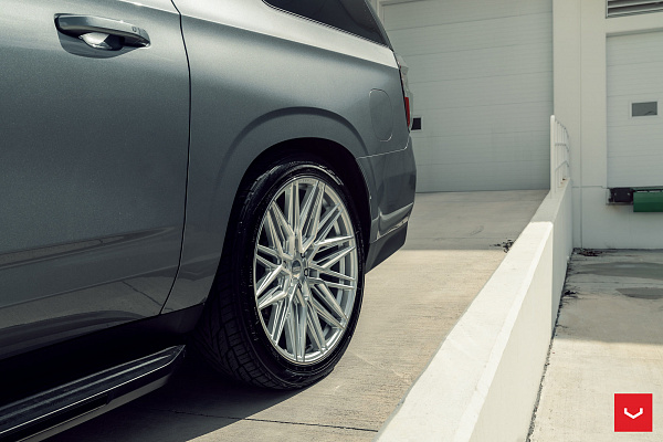 Фото дисков Vossen HF6-5 Серебро на Chevrolet Suburban XII
