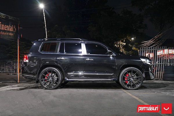 Фото дисков Vossen HF-3 Алмазная проточка на Toyota Land Cruiser 200