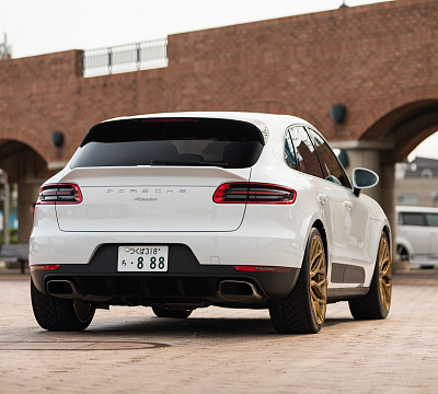 Фото дисков Vossen HF-2 на Porsche Macan I