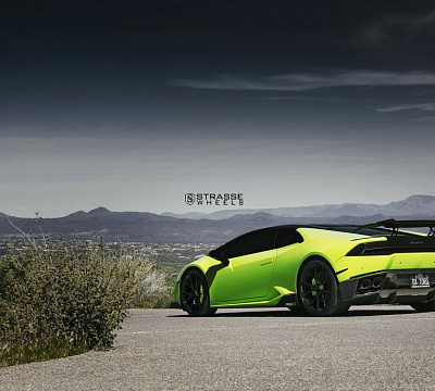 Фото дисков Strasse Wheels SM5R Deep Concave Monoblock на Lamborghini Huracan