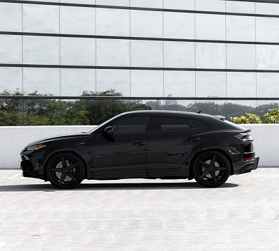 Фото дисков Anrky RS5.3 на Lamborghini Urus