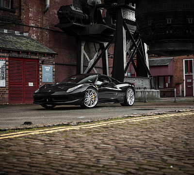 Фото дисков Vossen S21-02 на Ferrari 458