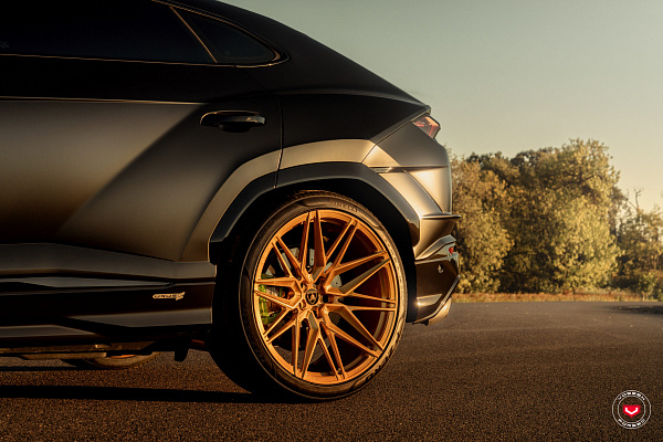 Фото дисков Vossen EVO-5 Глянцевое золото на Lamborghini Urus