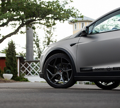 Фото дисков Vossen CG-205T на Tesla Model X