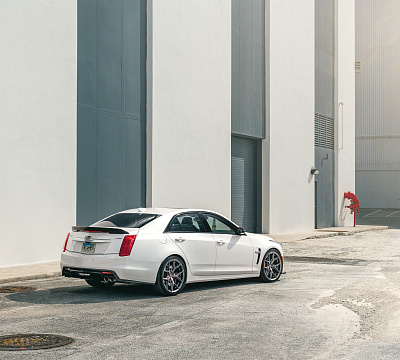 Фото дисков Vossen HF-5 на Cadillac CTS III