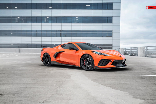 Фото дисков Anrky AN33 Черный сатин на Chevrolet Corvette C8