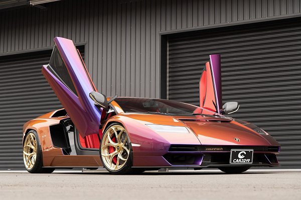 Фото дисков Anrky S2-X0 Глянцевое золото на Lamborghini Countach
