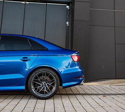 Фото дисков Bola FLR на Audi A/S/RS 3 (8V)