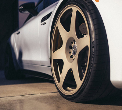 Фото дисков Brixton Forged RS01 на Mercedes-Benz SL (R232)