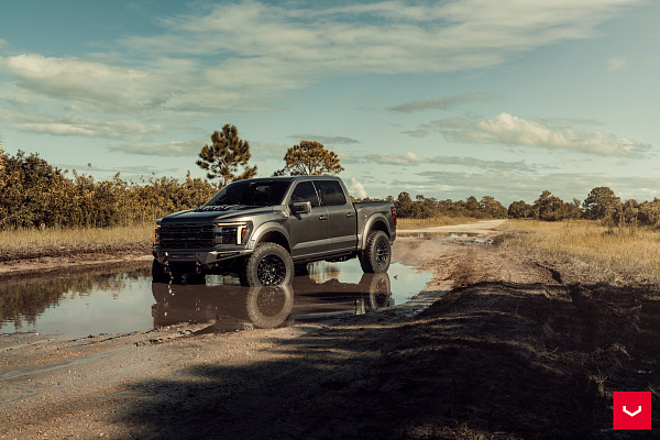 Фото дисков Vossen HFX-1 (6-Lug) Черный глянец на Ford F-150 XIV