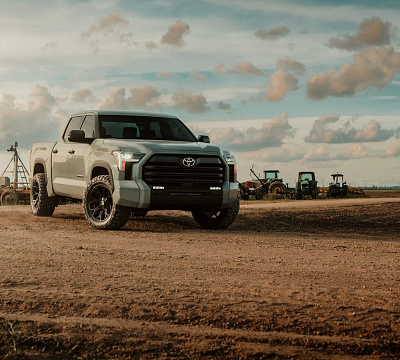 Фото дисков 4PLAY 4P83 на Toyota Tundra III