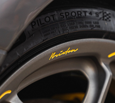 Фото дисков Brixton Forged CM5-RS на Ferrari SF90