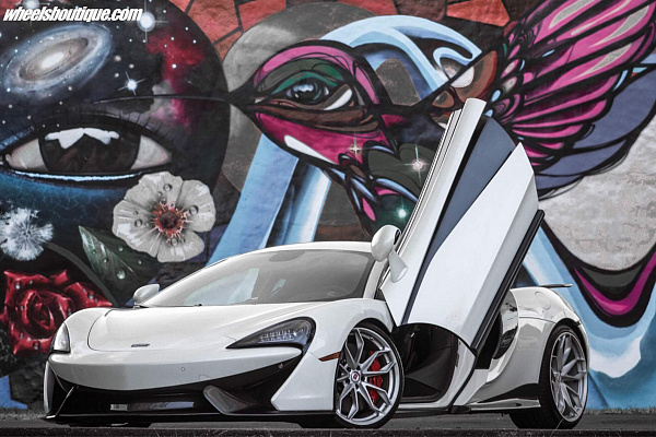 Фото дисков HRE P201 Серебро на McLaren 570S