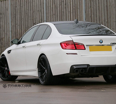 Фото дисков HRE P101 на BMW 5/M5 (F10)