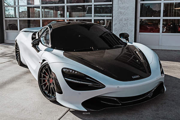 Фото дисков Strasse Wheels SV15T Deep Concave FS Другой цвет на McLaren 720S