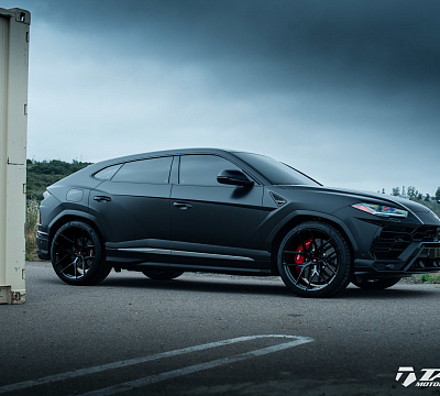 Фото дисков Vossen S21-01 на Lamborghini Urus
