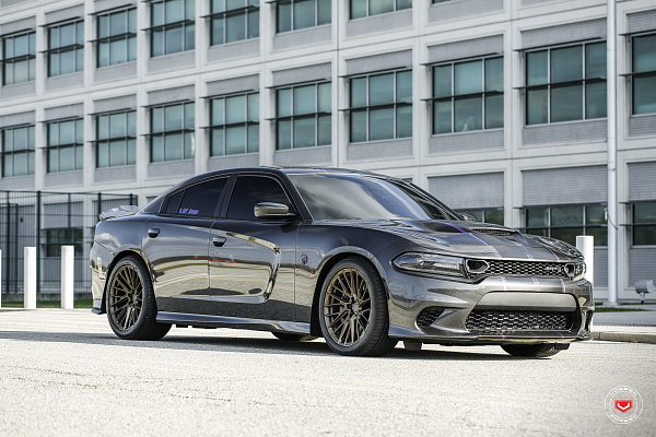 Фото дисков Vossen EVO-6T Сатиновая бронза на Dodge Charger VII