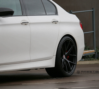 Фото дисков HRE P101 на BMW 5/M5 (F10)