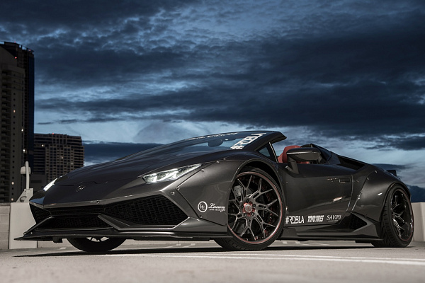 Фото дисков Savini SV72 Глянцевый темный лак на Lamborghini Huracan