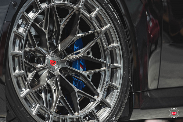 Фото дисков Vossen LC3-02 Глянцевый темный лак на BMW 2/M2 (G42/G87)